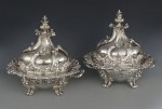 Lote 382: PAR DE MAGNIFICOS 'ENTREE DISHES' INGLESES CON TAPA Y RECHAU Lote 382: PAR DE MAGNIFICOS 'ENTREE DISHES' INGLESES CON TAPA Y RECHAU PAR DE MAGNIFICOS 'ENTREE DISHES' INGLESES CON TAPA Y RECHAU