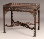 Lote 232: MESA DE ESTILO INGLES CHIPPENDALE PARA CENTRO. Lote 232: MESA DE ESTILO INGLES CHIPPENDALE PARA CENTRO. MESA DE ESTILO INGLES CHIPPENDALE PARA CENTRO.