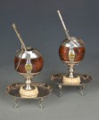 Lote 483: PAR DE ANTIGUOS MATES CHILENOS DE CALABAZA GALLETA OSCURA. Lote 483: PAR DE ANTIGUOS MATES CHILENOS DE CALABAZA GALLETA OSCURA. PAR DE ANTIGUOS MATES CHILENOS DE CALABAZA GALLETA OSCURA.