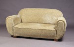 Lote 125: SOFA DE ESTILO ART DECO TOTALMENTE TAPIZADO. Lote 125: SOFA DE ESTILO ART DECO TOTALMENTE TAPIZADO. SOFA DE ESTILO ART DECO TOTALMENTE TAPIZADO.