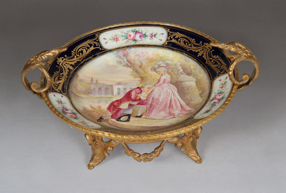  TARJETERO FRANCES DE PORCELANA DE SEVRES Y BRONCE.