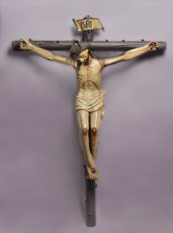  ANTIGUO CRUCIFIJO CON CRISTO DE MADERA ESCULPIDA.