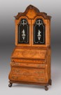 Lote 242: MUEBLE SECRETAIRE CON INFLUENCIA DE ESTILO HOLANDES. Lote 242: MUEBLE SECRETAIRE CON INFLUENCIA DE ESTILO HOLANDES. MUEBLE SECRETAIRE CON INFLUENCIA DE ESTILO HOLANDES.