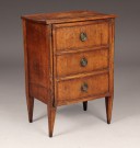 Lote 283: PEQUEÑO MUEBLE DE ARRIMO ITALIANO FINES DEL SIGLO XVII. PEQUEÑO MUEBLE DE ARRIMO ITALIANO FINES DEL SIGLO XVII.