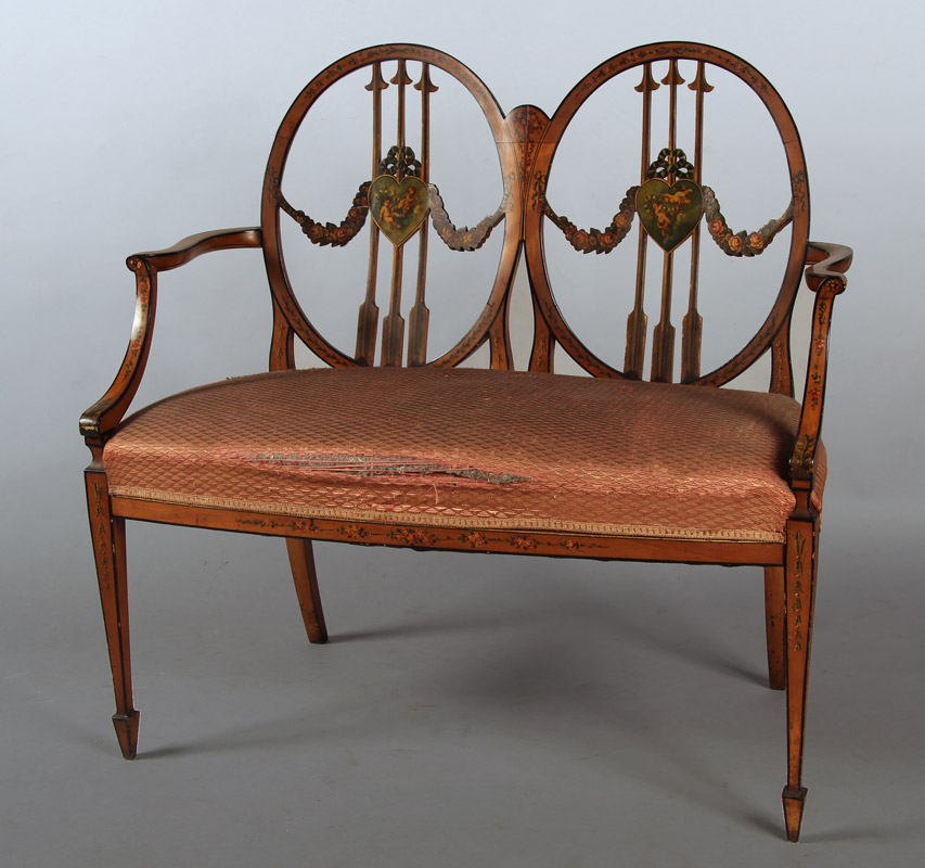 : SOFA DE DOS CUERPOS Y DOS SILLONES INGLESES ESTILO ADAM.