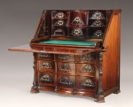 Lote 228: GRAN COMODA SECRETAIRE DE ESTILO COLONIAL. Lote 228: GRAN COMODA SECRETAIRE DE ESTILO COLONIAL. GRAN COMODA SECRETAIRE DE ESTILO COLONIAL.