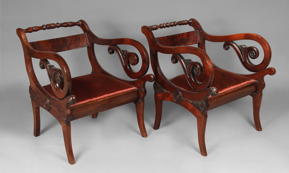  PAR DE ANTIGUOS SILLONES INGLESES VICTORIANOS.