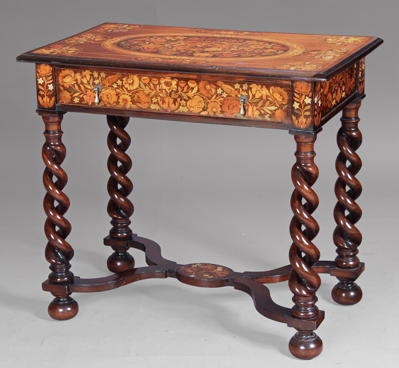  MESA INGLESA DE ESTILO HOLANDES PARA CENTRO.
