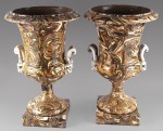 Lote 639: PAR DE VASOS FRANCESES MEDIADOS DEL SIGLO XIX. Lote 639: PAR DE VASOS FRANCESES MEDIADOS DEL SIGLO XIX. PAR DE VASOS FRANCESES MEDIADOS DEL SIGLO XIX.