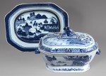 Lote 427: SOPERA DE ANTIGUA PORCELANA CHINA CON TAPA Y FUENTE. Lote 427: SOPERA DE ANTIGUA PORCELANA CHINA CON TAPA Y FUENTE. SOPERA DE ANTIGUA PORCELANA CHINA CON TAPA Y FUENTE.
