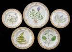 Lotes 431 y 432:
FUENTE CIRCULAR DE PORCELANA DINAMARQUESA ROYAL COPENHAGEN.
CUATRO PLATOS DE PORCELANA DINAMARQUESA ROYAL COPENHAGEN. Lotes 431 y 432:
FUENTE CIRCULAR DE PORCELANA DINAMARQUESA ROYAL COPENHAGEN.
CUATRO PLATOS DE PORCELANA DINAMARQUESA ROYAL COPENHAGEN.