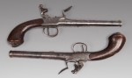 Lote 831: PAR DE ANTIGUAS PISTOLAS DE CHISPA INGLESAS QUEEN ANNE. Lote 831: PAR DE ANTIGUAS PISTOLAS DE CHISPA INGLESAS QUEEN ANNE. PAR DE ANTIGUAS PISTOLAS DE CHISPA INGLESAS QUEEN ANNE.