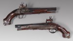 Lote 835: PAR DE ANTIGUAS PISTOLAS ESPAÑOLAS DE CHISPA CON BAYONETA. Lote 835: PAR DE ANTIGUAS PISTOLAS ESPAÑOLAS DE CHISPA CON BAYONETA. PAR DE ANTIGUAS PISTOLAS ESPAÑOLAS DE CHISPA CON BAYONETA.