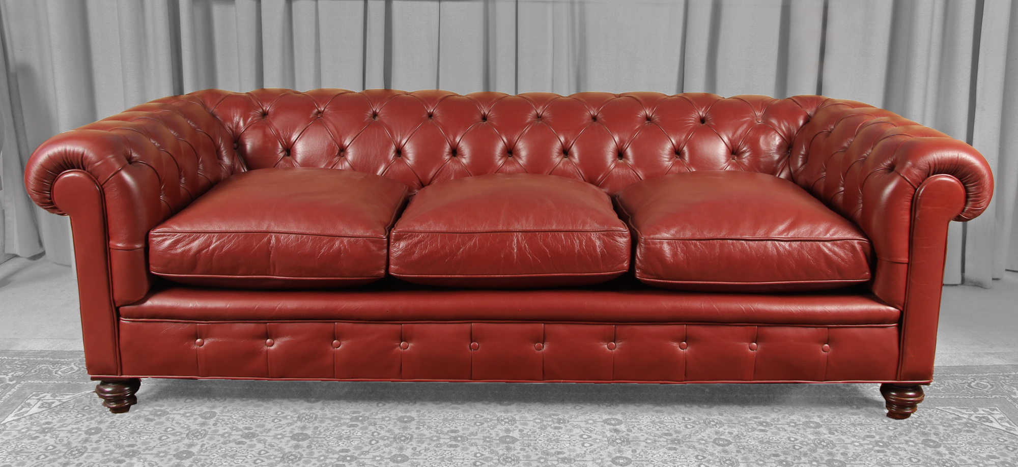  SOFA CHESTERFIELD PARA TRES CUERPOS.