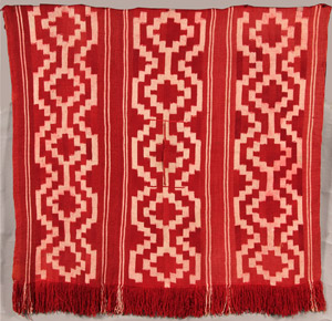 Lote 103: ANTIGUO 'KULATRARIKAN MAKUÑ' MAPUCHE DE LANA DE OVEJA. Lote 103: ANTIGUO 'KULATRARIKAN MAKUÑ' MAPUCHE DE LANA DE OVEJA. ANTIGUO 'KULATRARIKAN MAKUÑ' MAPUCHE DE LANA DE OVEJA.