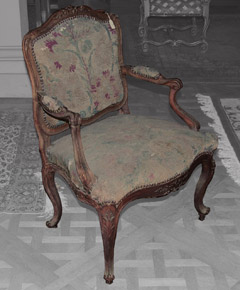 Lote 96: ANTIGUO SILLON FRANCES DE ESTILO LUIS XV.  ANTIGUO SILLON FRANCES DE ESTILO LUIS XV. 