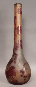 Lote 90: LAMPARA CON VASO FRANCES DE VIDRIO ARTISTICO FIRMADO LEGRAS. Lote 90: LAMPARA CON VASO FRANCES DE VIDRIO ARTISTICO FIRMADO LEGRAS. LAMPARA CON VASO FRANCES DE VIDRIO ARTISTICO FIRMADO LEGRAS.