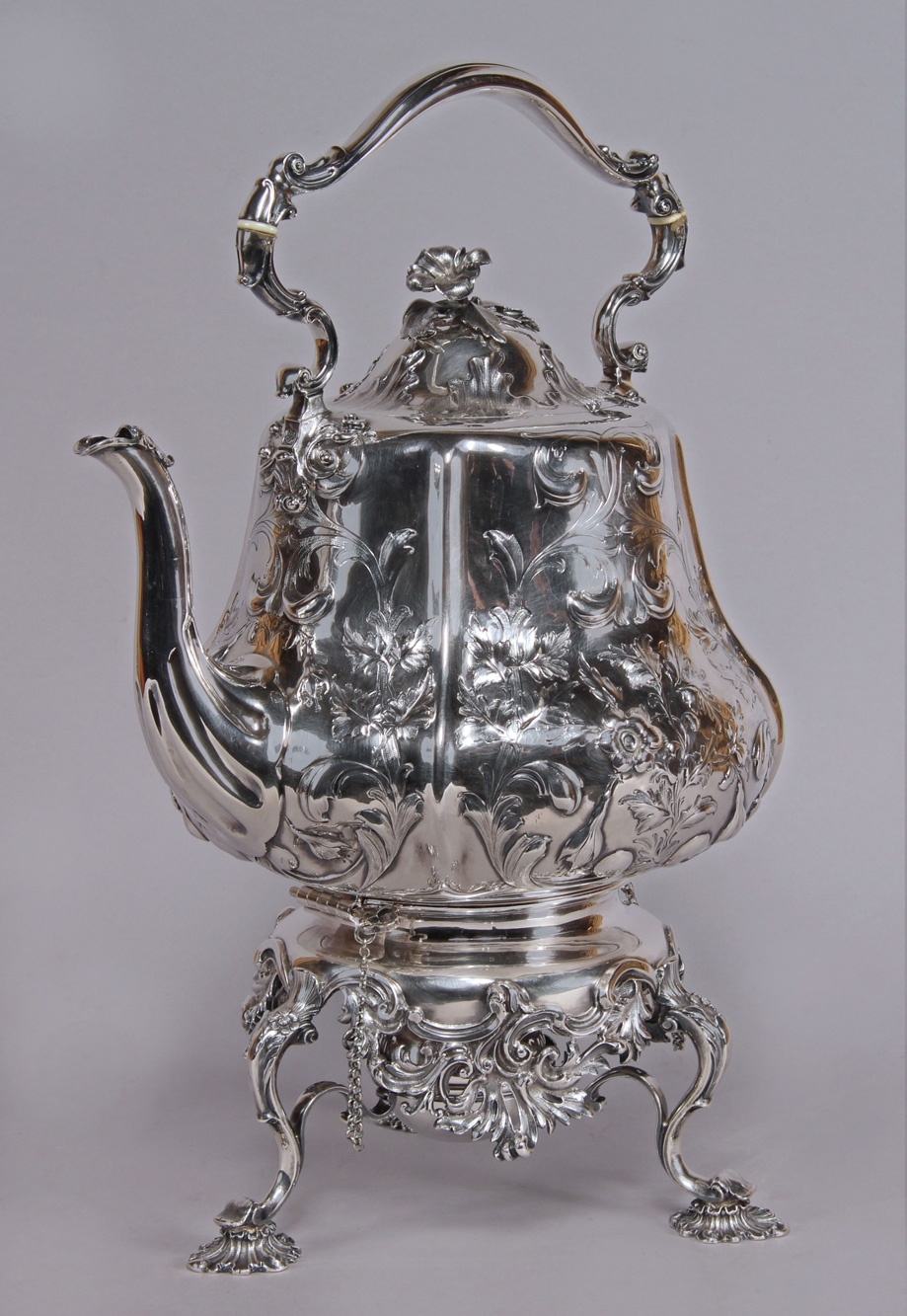  ANTIGUO SAMOVAR INGLES VICTORIANO DE PLATA SELLADA.