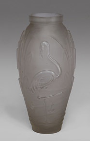 Lote 760: VASO FRANCES DE VIDRIO ARTISTICO SELLADO ETLING.  VASO FRANCES DE VIDRIO ARTISTICO SELLADO ETLING. 