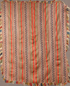 Lote 940: ANTIGUO PONCHO JESUITICO DEL SIGLO XIX.  ANTIGUO PONCHO JESUITICO DEL SIGLO XIX. 