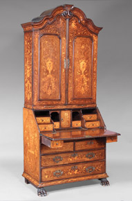 Lote 209: ANTIGUO SECRETAIRE INGLES CON ALZADA DESMONTABLE. ANTIGUO SECRETAIRE INGLES CON ALZADA DESMONTABLE.