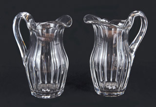 Lote 542: PAR DE MAGNIFICAS JARRAS FRANCESAS DE BACCARAT. PAR DE MAGNIFICAS JARRAS FRANCESAS DE BACCARAT.