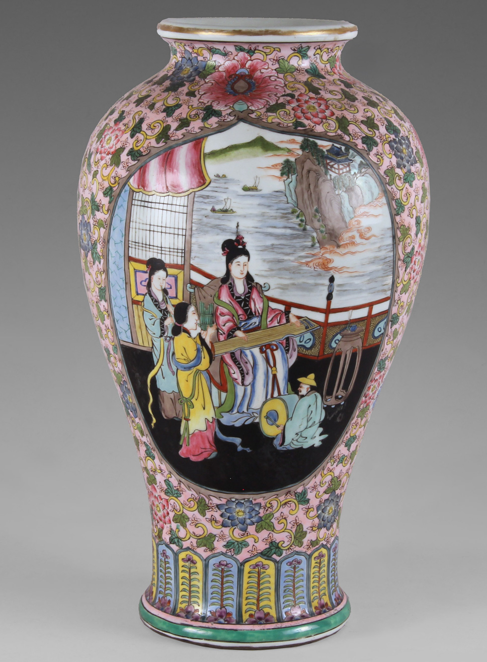  VASO O FLORERO DE PORCELANA JAPONESA.