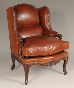 Lote 102: SILLON BERGERE FRANCES DE ESTILO LUIS XV.  SILLON BERGERE FRANCES DE ESTILO LUIS XV. 