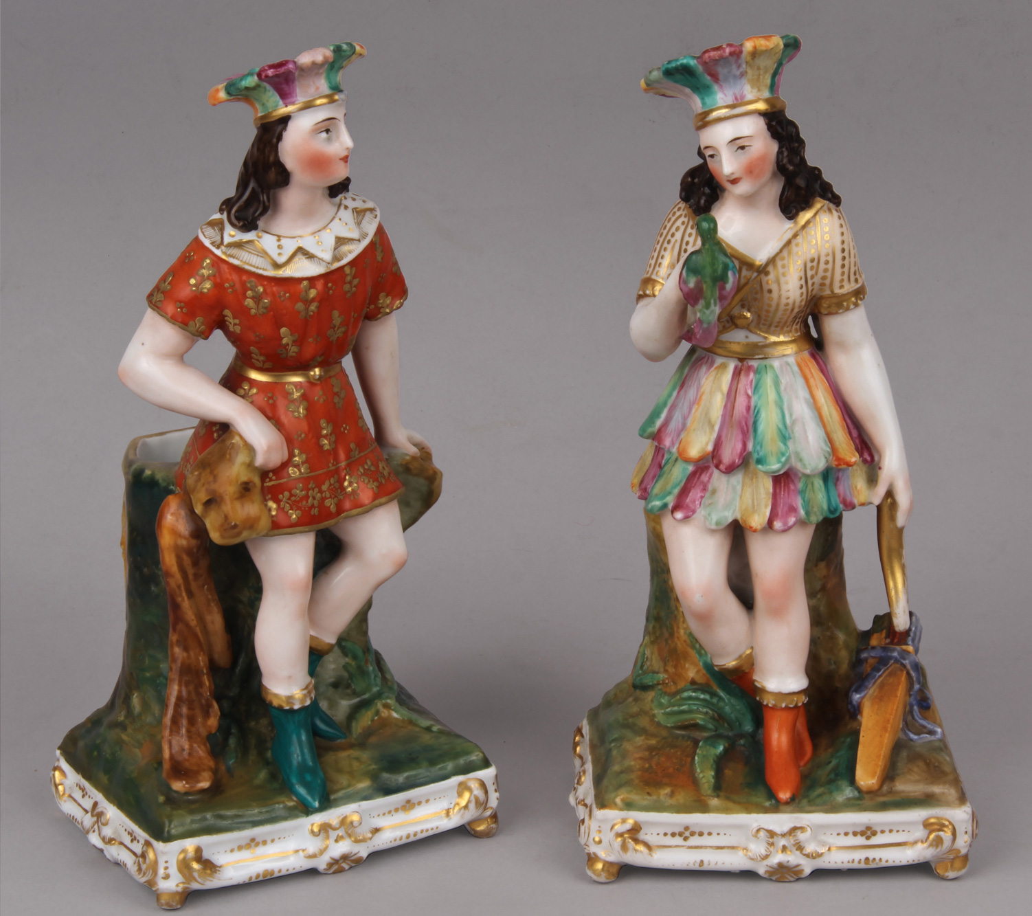  PAR DE FIGURAS DE ANTIGUA PORCELANA FRANCESA.