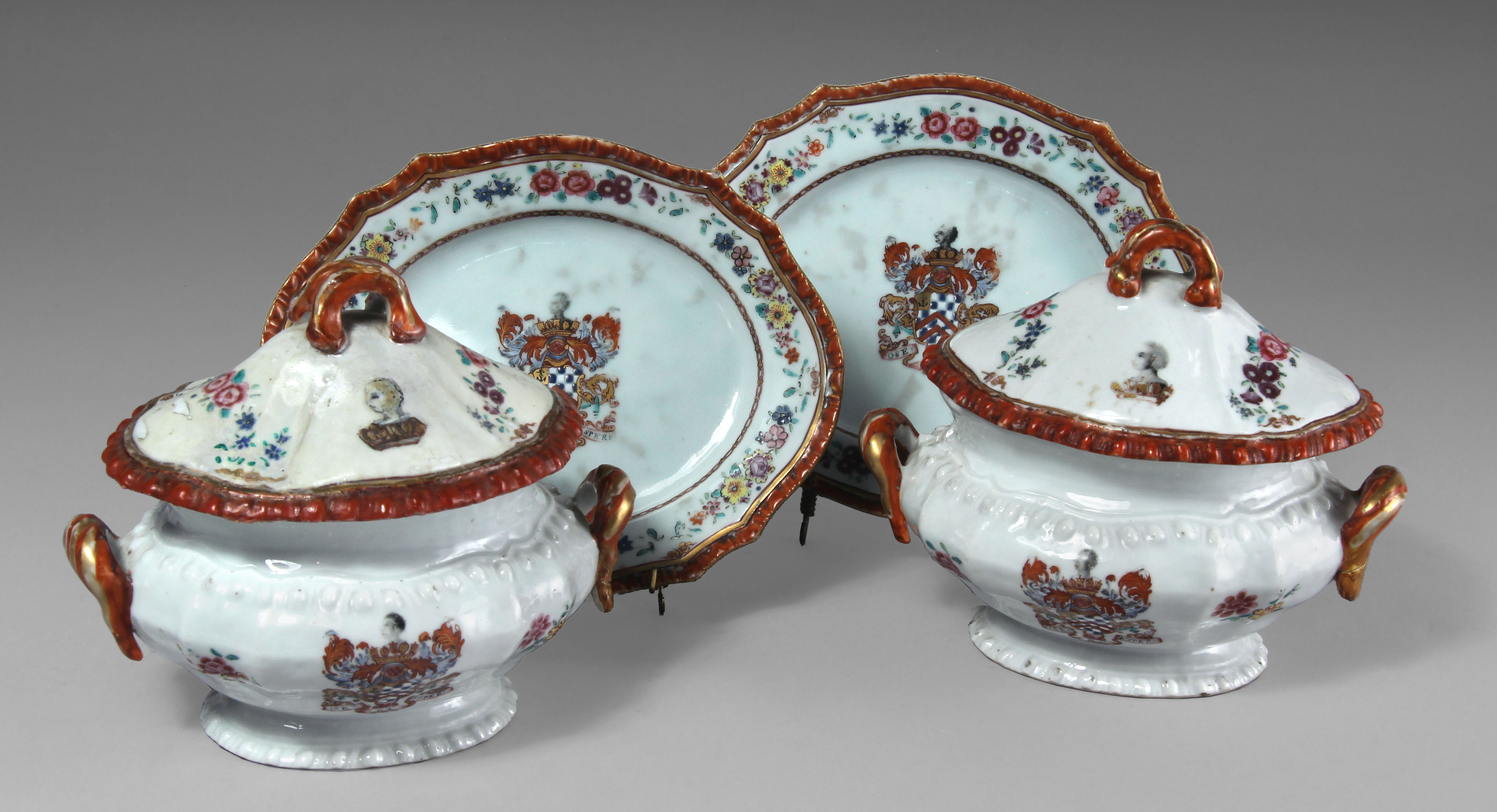  PAR DE ANTIGUAS SALSERAS DE PORCELANA COMPAGNIE DES INDES.