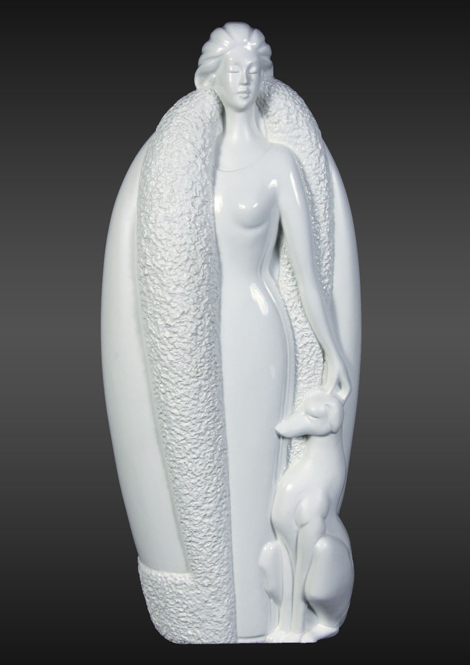  FIGURA ITALIANA DE PORCELANA BLANCA DISEÑO ART NOUVEAU. 