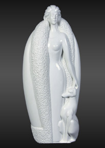 Lote 324: FIGURA ITALIANA DE PORCELANA BLANCA DISEÑO ART NOUVEAU.  FIGURA ITALIANA DE PORCELANA BLANCA DISEÑO ART NOUVEAU. 