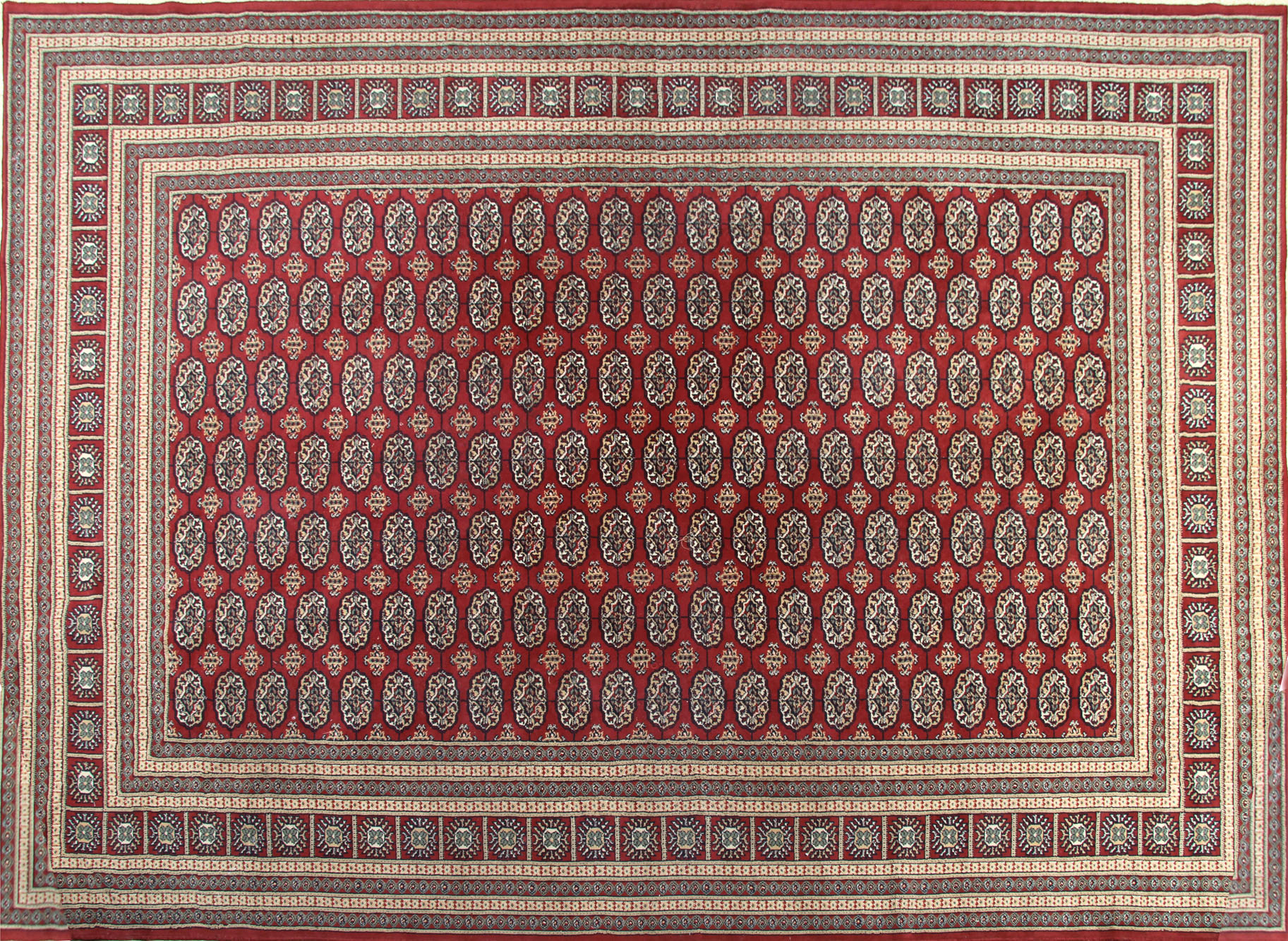  ALFOMBRA DE LANA TEJIDA A MAQUINA. 