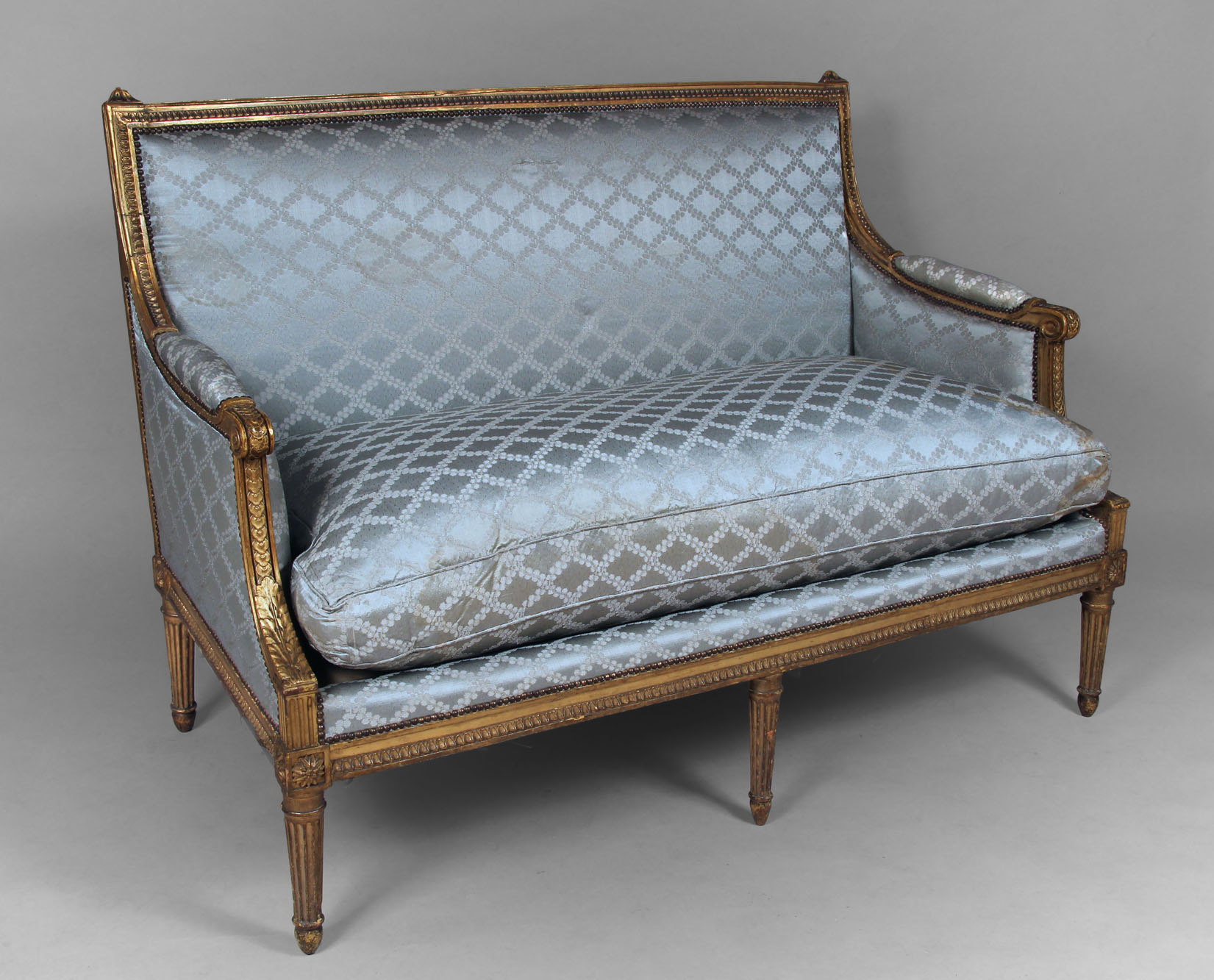  PEQUEÑO SOFA FRANCES DE ESTILO LUIS XVI. 