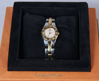 Lote 172: RELOJ PULSERA SUIZO DE DAMA BAUME Y MERCIER. RELOJ PULSERA SUIZO DE DAMA BAUME Y MERCIER.