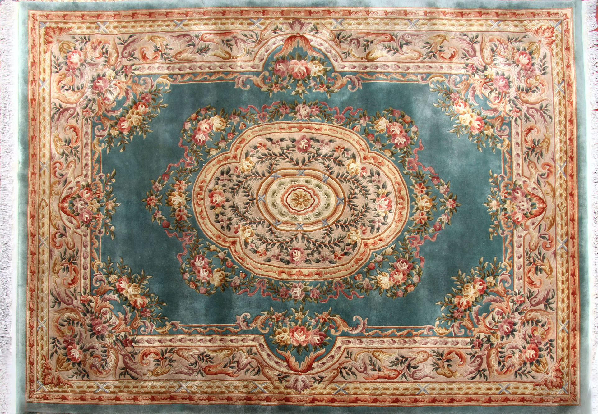  ALFOMBRA SAVONNERIE DE LANA TEJIDA A MANO. 