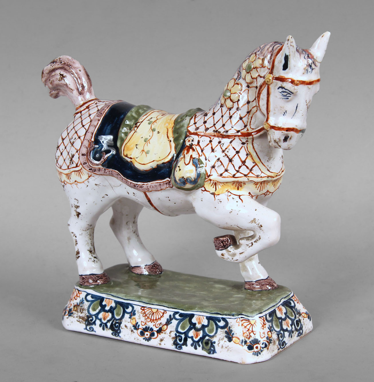 ANTIGUA FIGURA 'CABALLO' DE FAIENCE FRANCESA. ANTIGUA FIGURA 'CABALLO' DE FAIENCE FRANCESA.