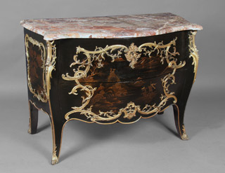 Lote 141: ANTIGUA COMODA FRANCESA DE ESTILO LUIS XV.  ANTIGUA COMODA FRANCESA DE ESTILO LUIS XV. 