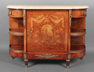 Lote 177: MUEBLE BUFFET FRANCES ESTILO LUIS XVI.  MUEBLE BUFFET FRANCES ESTILO LUIS XVI. 