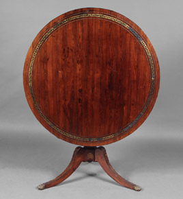 Lote 207: ANTIGUA MESA TILT-TOP INGLESA REGENCY.  ANTIGUA MESA TILT-TOP INGLESA REGENCY. 