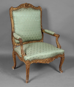Lote 166: ANTIGUO SILLON FRANCES DE ESTILO LUIS XV.  ANTIGUO SILLON FRANCES DE ESTILO LUIS XV. 