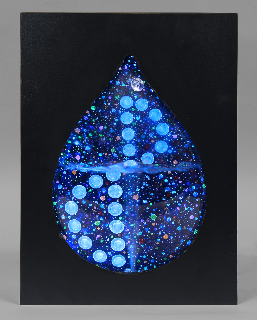 KOSICE, Gyula 'GOTA ILUMINADA'
