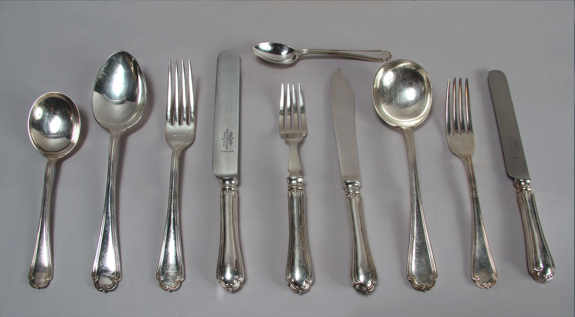  JUEGO DE CUBIERTOS DE METAL INGLES PRINCE'S PLATE.