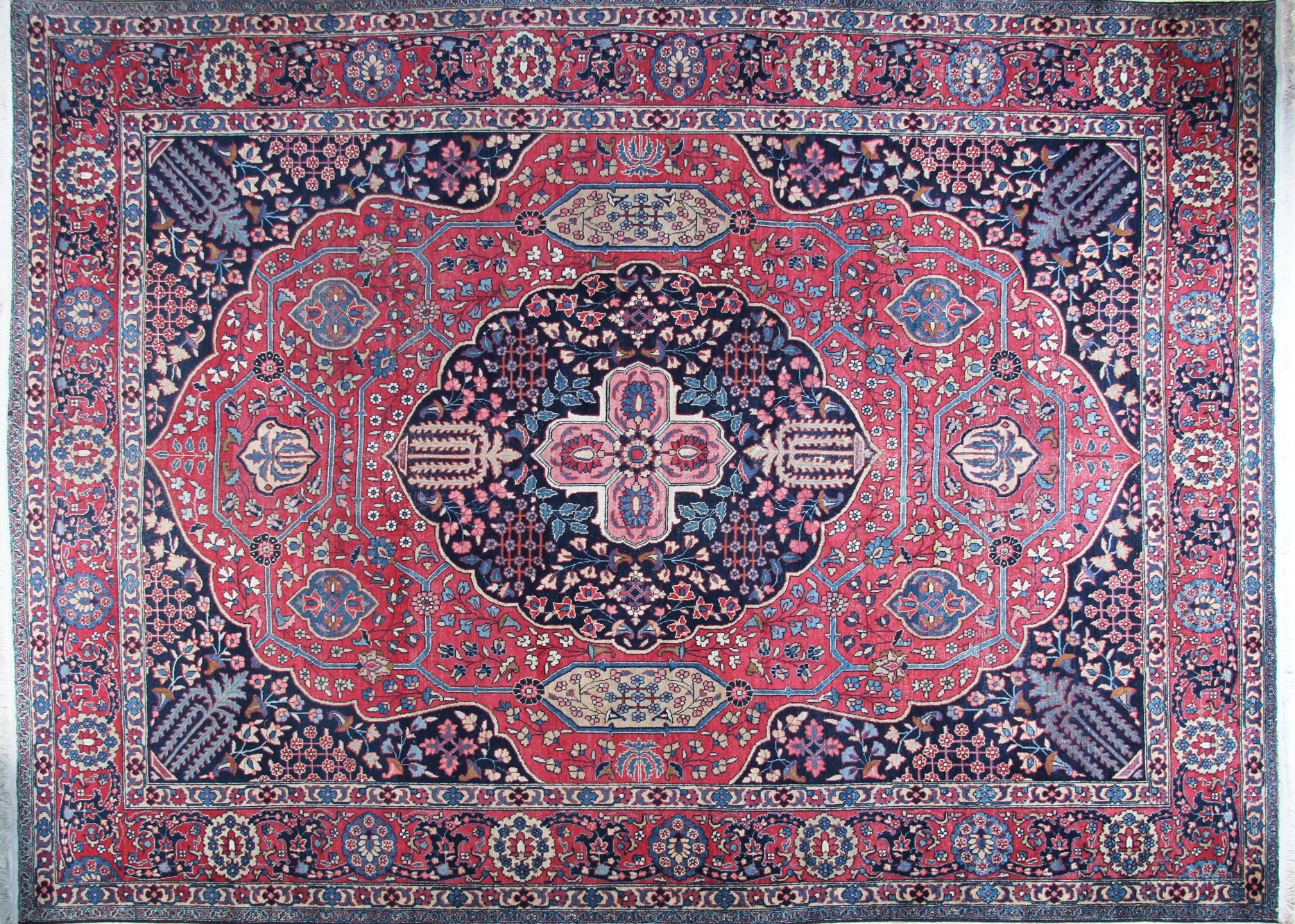 ALFOMBRA PERSA TABRIZ DE LANA TEJIDA A MANO. ALFOMBRA PERSA TABRIZ DE LANA TEJIDA A MANO.