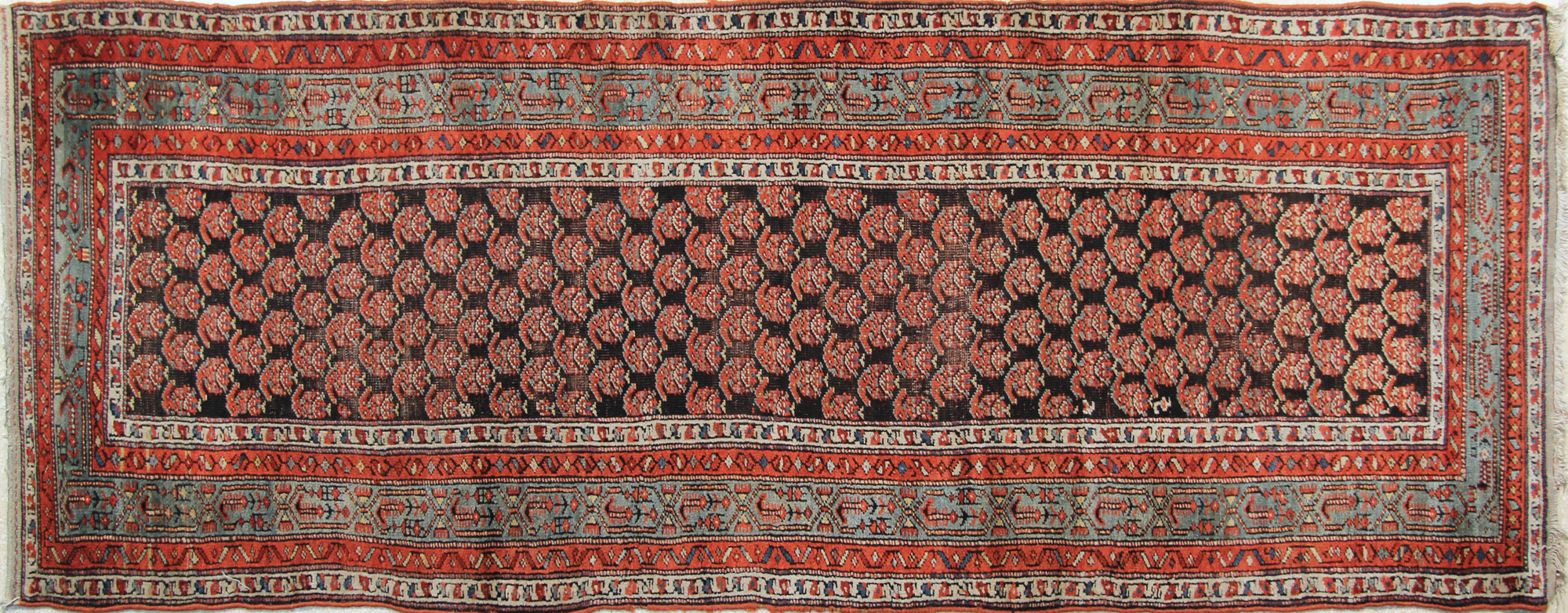  ALFOMBRA CAMINO PERSA DE LANA TEJIDA A MANO. 