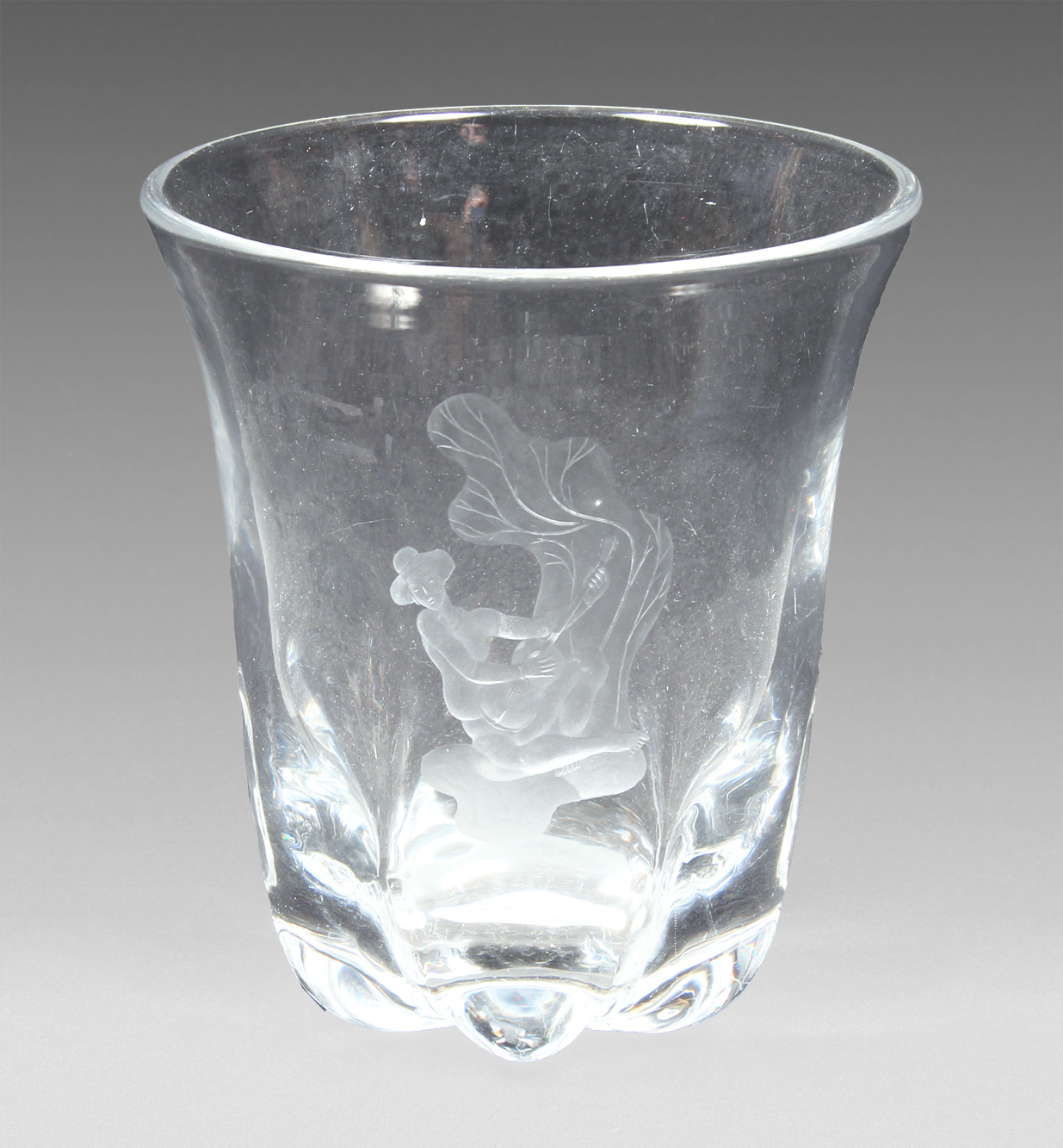 VASO SUECO DE VIDRIO ARTISTICO ORREFORS. 