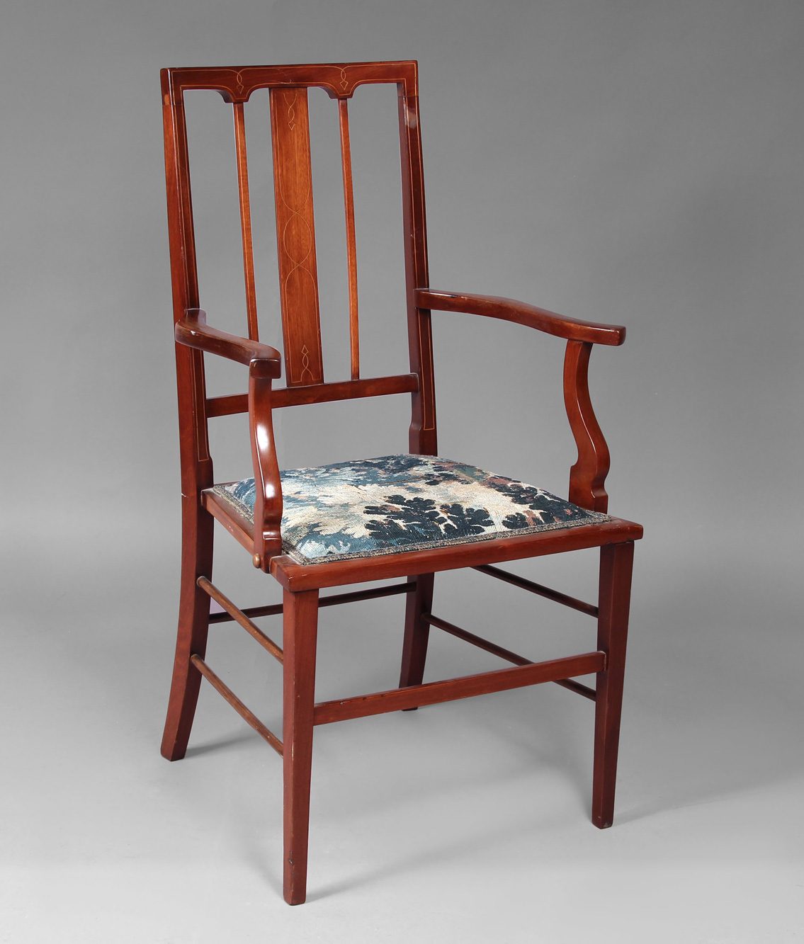  PEQUEÑO SILLON INGLES EDUARDIANO. 