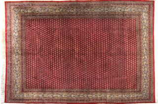 Lote 332: ALFOMBRA PERSA DE LANA TEJIDA A MANO.  ALFOMBRA PERSA DE LANA TEJIDA A MANO. 