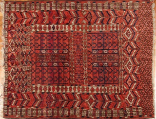 Lote 337: PEQUEÑA ALFOMBRA PERSA DE LANA TEJIDA A MANO.  PEQUEÑA ALFOMBRA PERSA DE LANA TEJIDA A MANO. 