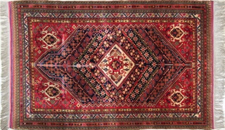 Lote 331: ALFOMBRA PERSA KESHAN DE LANA TEJIDA A MANO.  ALFOMBRA PERSA KESHAN DE LANA TEJIDA A MANO. 